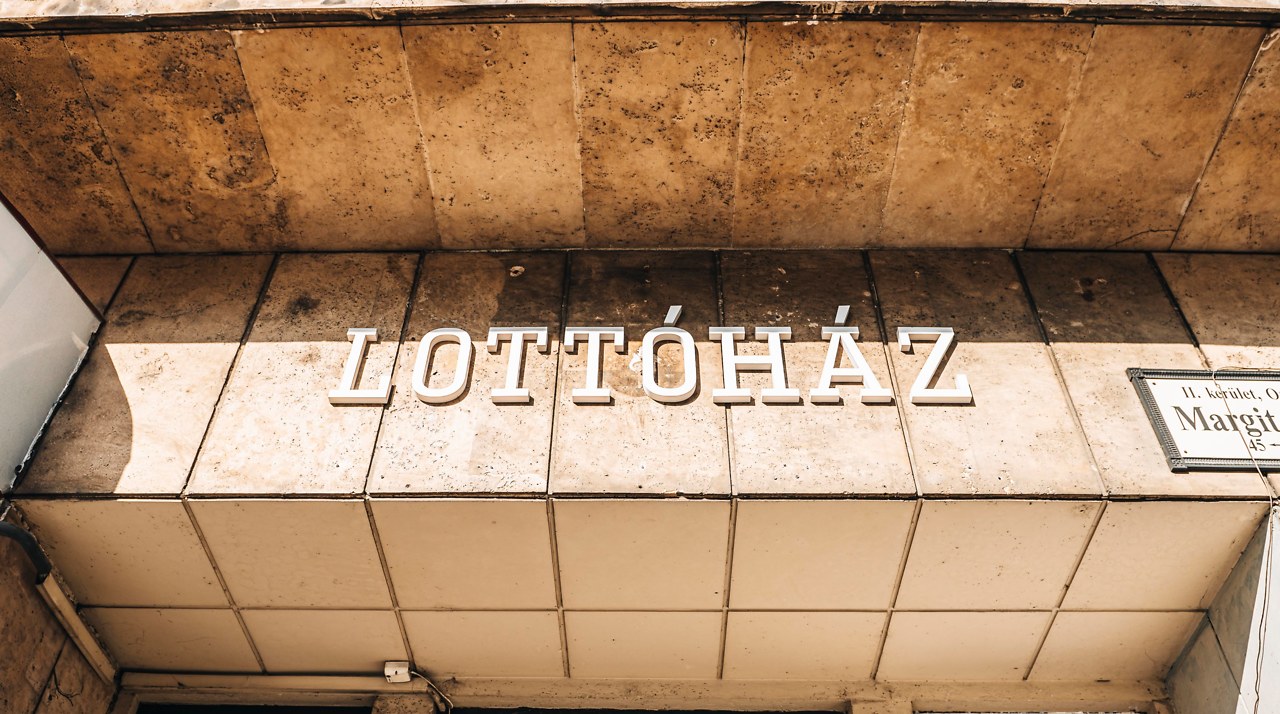Amikor a lottó lakást ért